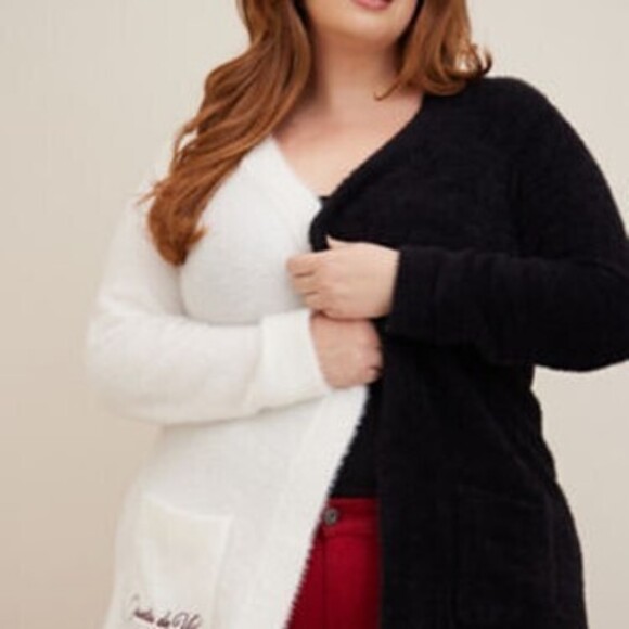 torrid Sweaters - Disney Villains Cardigan - Nylon Knit Cruella Black & White Nwt